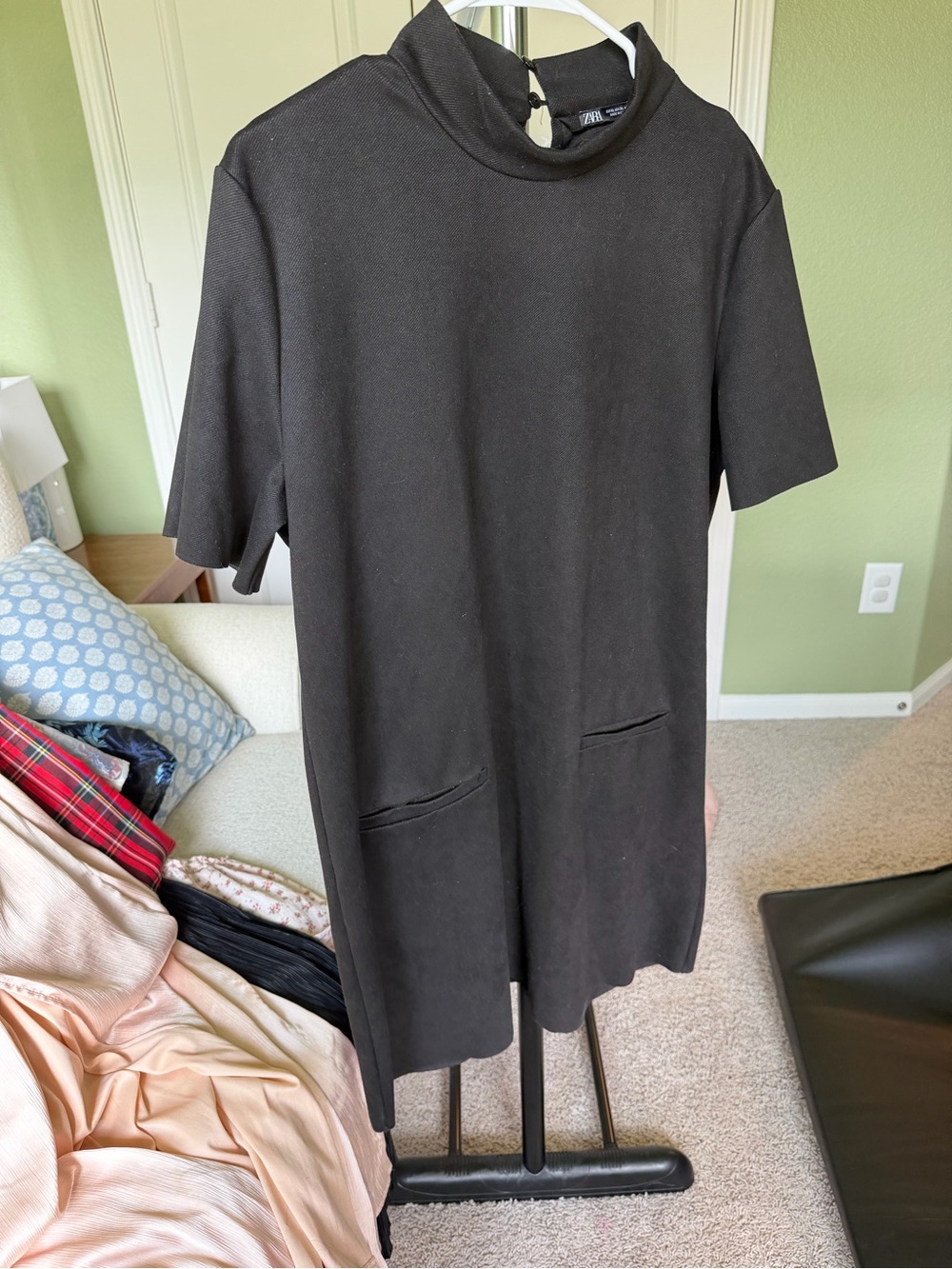 Zara Black Short-Sleeve Mock Neck Mini Dress